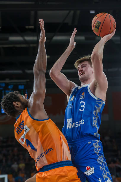 更包含了其 更包含了其